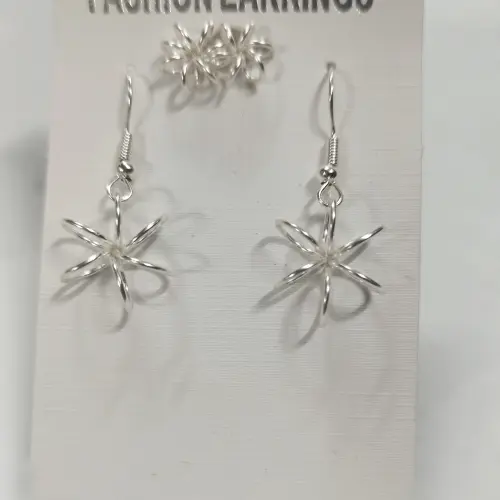 Aretes largos con flor de alambre de cobre en aros. #63N — imagen 1