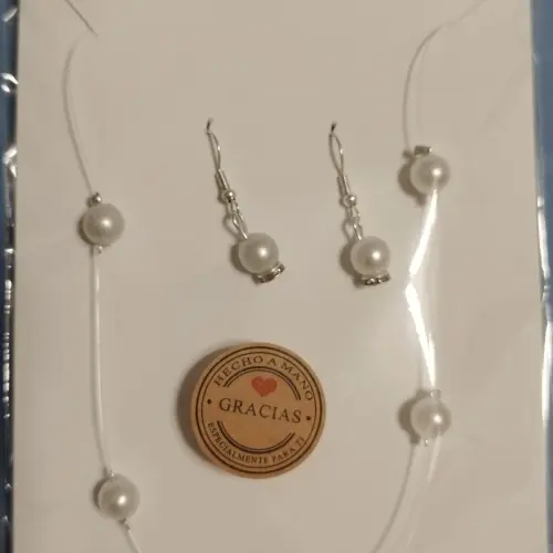 Juego de collar de perlas flotantes y aretes — imagen 2