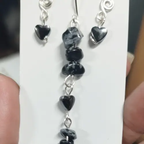 Juego de manilla y aretes con chips de dálmata — imagen 1
