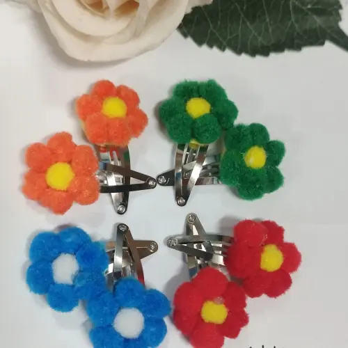 Par de hebillas con flores pompón. #13A — imagen 1