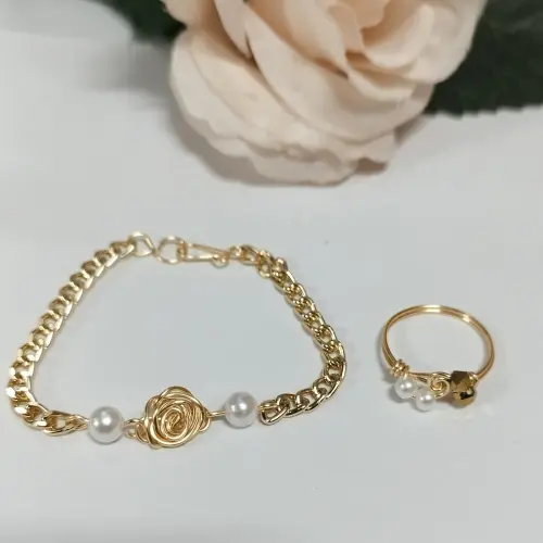 Manilla con rosita. — imagen 4