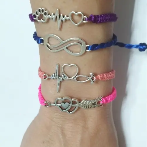Pulsera macramé tejida con conector  metálico's photo #2