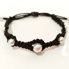Pulsera macramé tejida con perlas. p41B — imagen 1