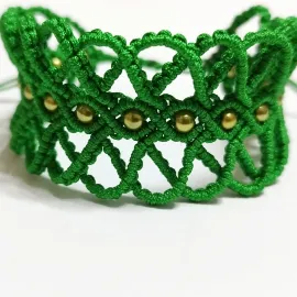 Pulsera macramé tejida ancha con perlas centrales. P41N — imagen 1