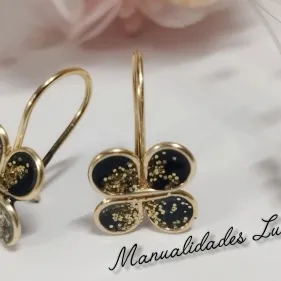 Par de aretes mariposa rellena. #81A — imagen 5
