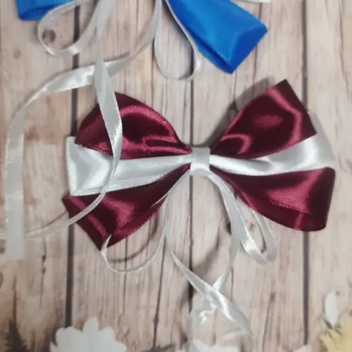 Lazo escolar 3 en 1 con colitas. $300 cup (#73A). — imagen 2