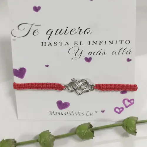 Pulseras macramé tejidas con conector metálico y postales para parejas — imagen 2