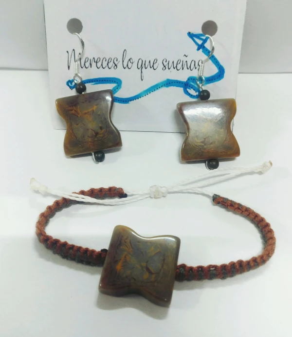 Juego de pulso y aretes con rectángulo gris's foto | Manualidades Lu 🌸 |  BizneCubano