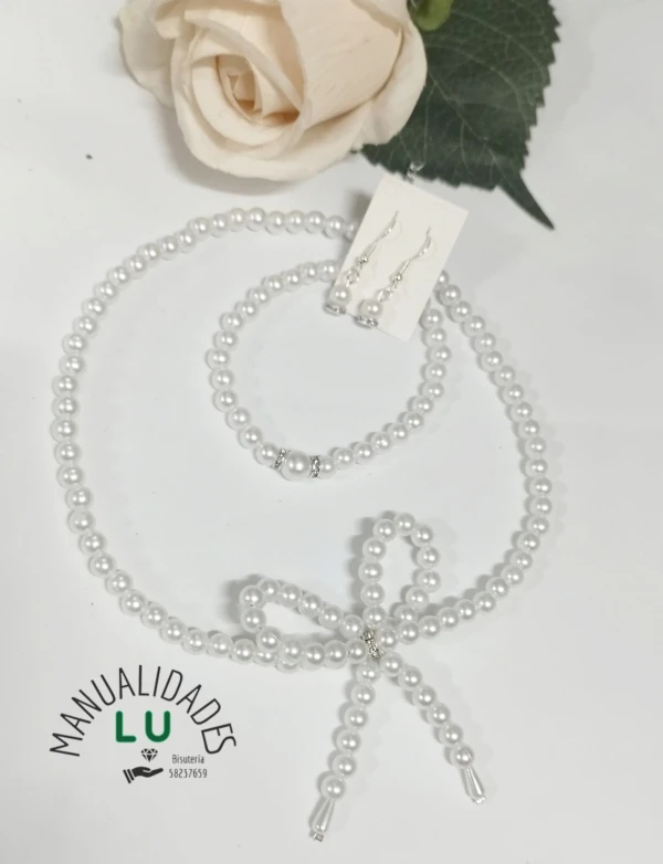 Juego de collar con lazo coquette y pulso de perlas's foto | Manualidades Lu 🌸 |  BizneCubano