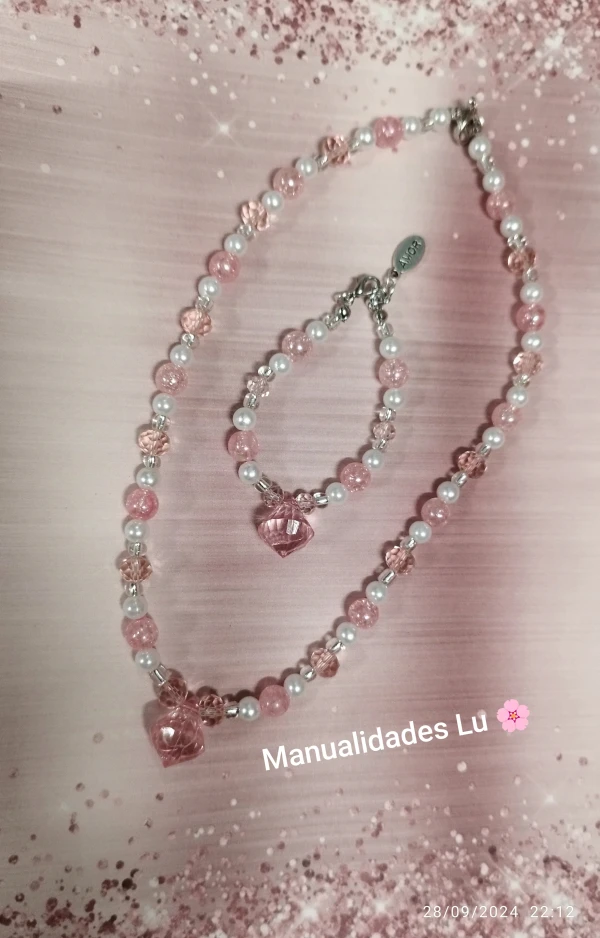 Juego de collar y pulso de cristales y perlas rosa's foto | Manualidades Lu 🌸 |  BizneCubano