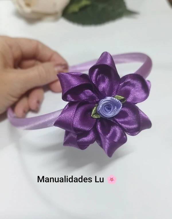 Cintillo con flor morada. #47A's foto | Manualidades Lu 🌸 |  BizneCubano