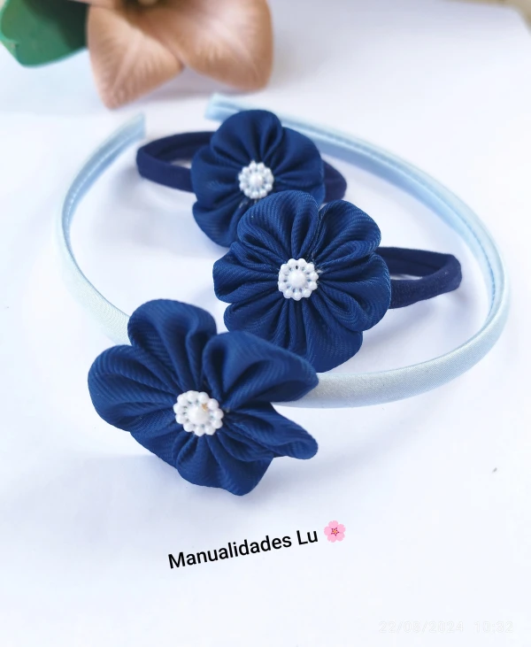 Juego de cintillo y felpas con flor corsage. #8A's foto | Manualidades Lu 🌸 |  BizneCubano