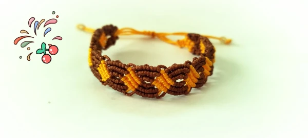 Pulsera macramé tejida en rombos con dos colores. p67B's foto | Manualidades Lu 🌸 |  BizneCubano