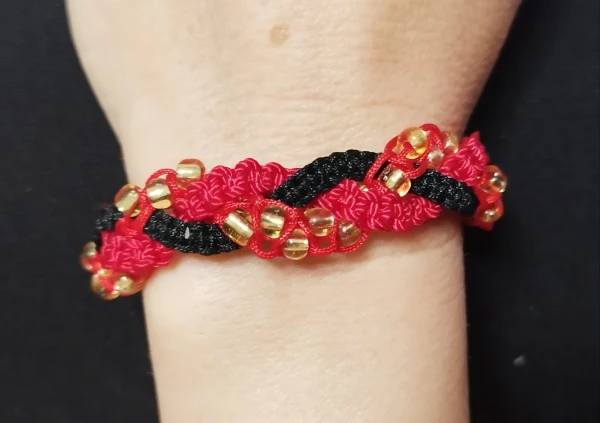 Pulsera tejida en forma de trenza. p7N's foto | Manualidades Lu 🌸 |  BizneCubano