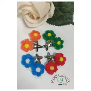 Par de hebillas con flores pompón. #13A miniatura 1