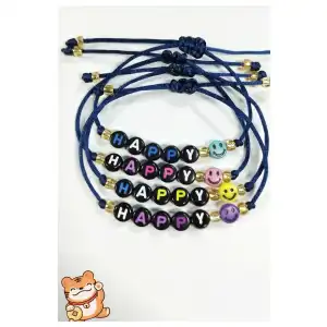 Pulsera macramé sencilla con letras miniatura 3