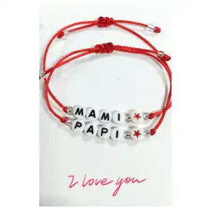 Pulsera macramé sencilla con letras miniatura 4