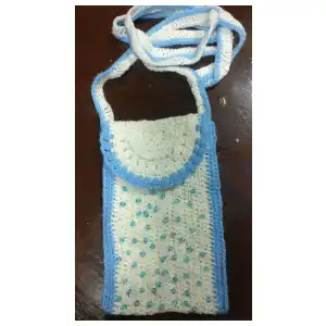 Portacelular tejido a crochet miniatura 5