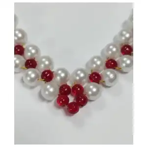 Juego de collar y aretes de  perlas blancas y rojas en forma de V.  #77A miniatura 2