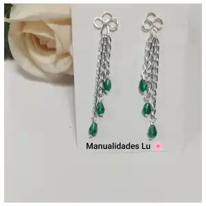 Juego de cadena y aretes plateados con cristales verdes en forma de gotas. #78 A miniatura 2